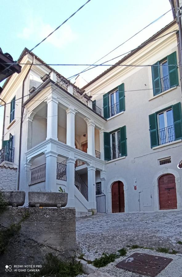 B&B Il Cardinale Rocca di Mezzo Exteriör bild