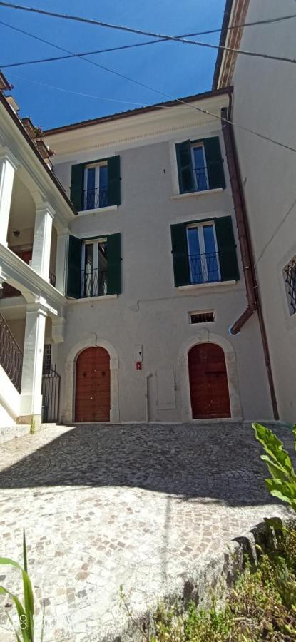 B&B Il Cardinale Rocca di Mezzo Exteriör bild